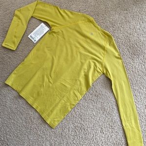 Lululemon Women’s Long Sleeve Top